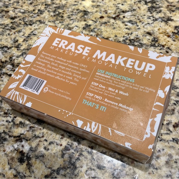 5/$25 New Erase Makeup Towel Gift Set with Full Size + Travel Floral Reusable - Picture 3 of 3